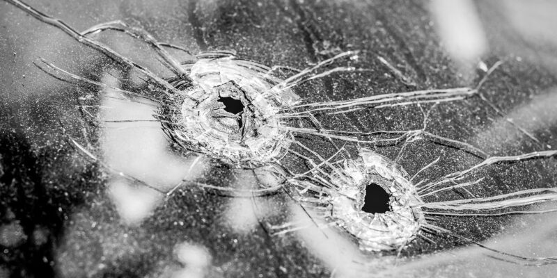 Comment se comporter en cas d’impact sur le pare-brise de sa voiture ?